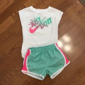 Nike girls outfit
